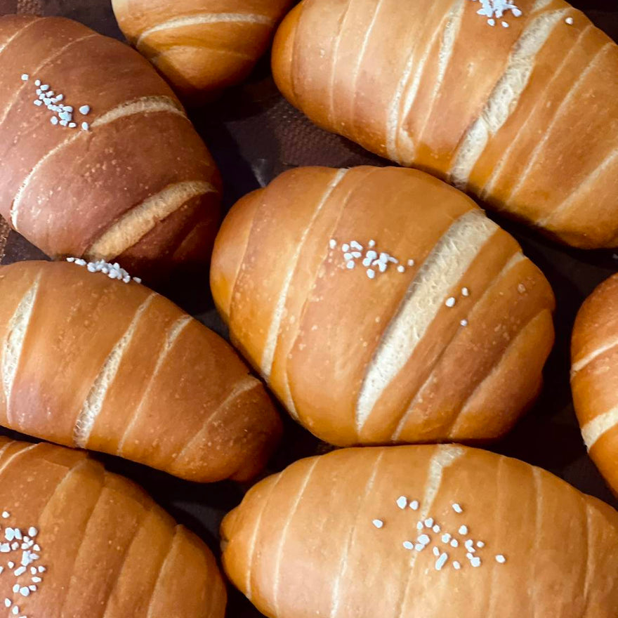 Start your day with a warm and happy Good Morning at Human Touch Room 🌿